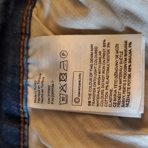 💥3 for $15💥 H&M jeans - Picture 4 of 8
